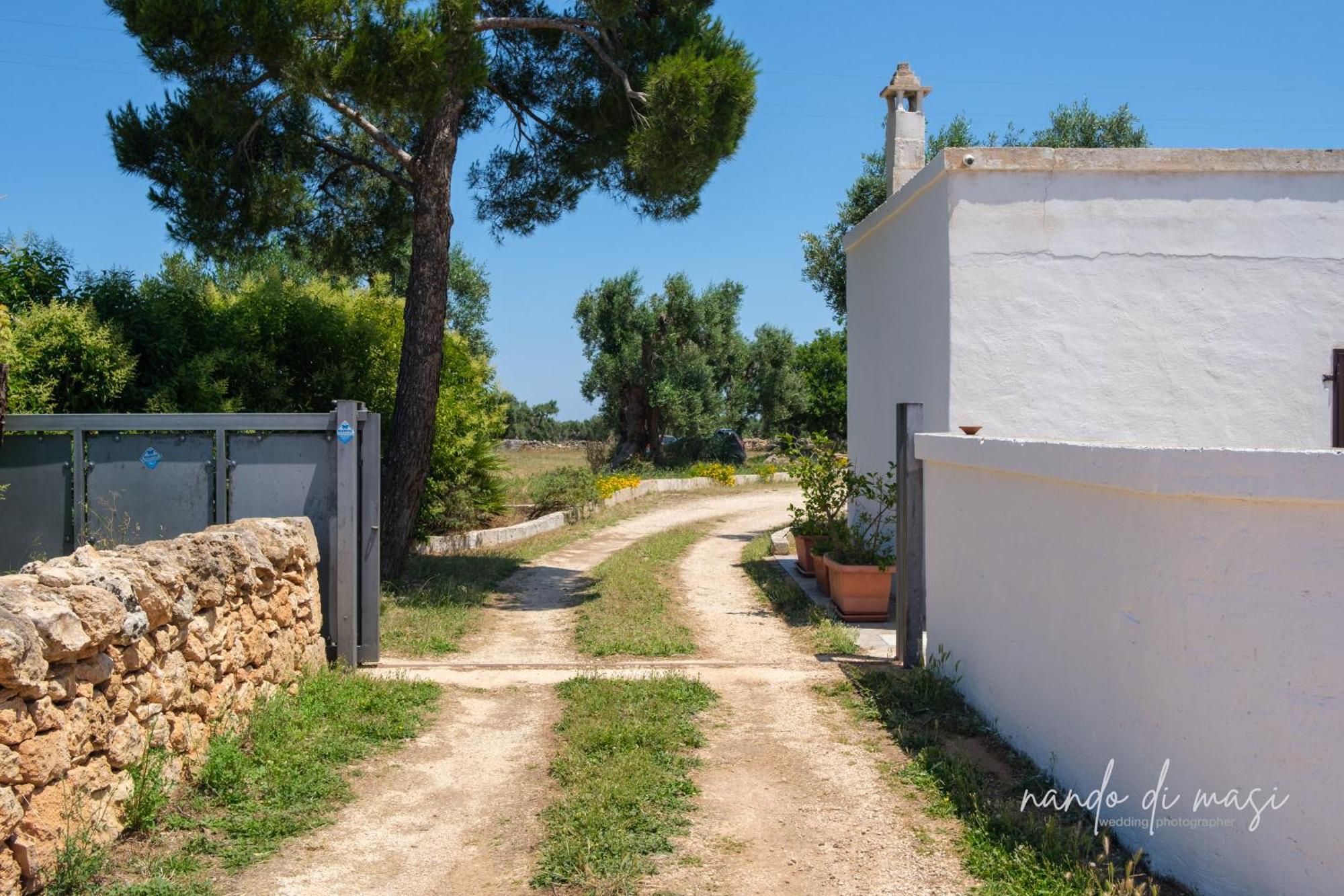 Masseria Giangrande - Rooms And Apartment Полиньяно-а-Маре Экстерьер фото